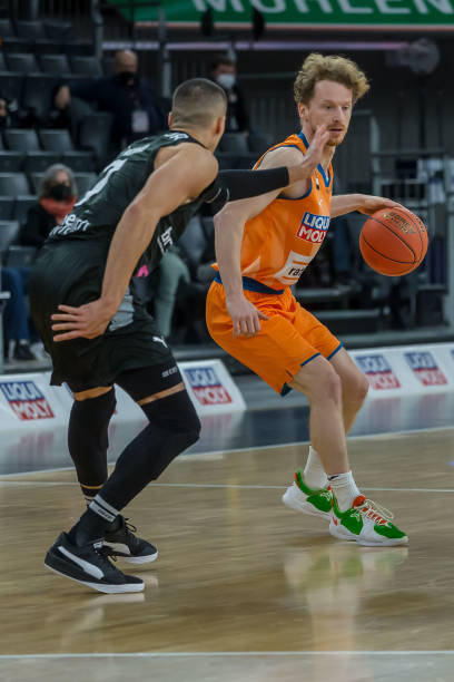 她们都展示 她们都展示